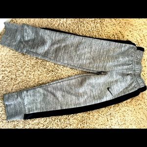 Boys Nike Athletic pants - grey with black stripe on side - size 5